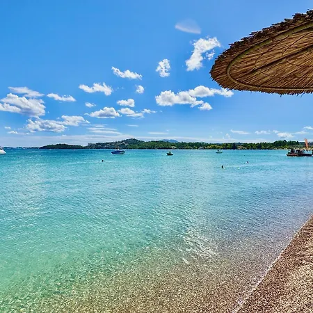 Vila Sophia With Private Plunge Pool By Dadovillas