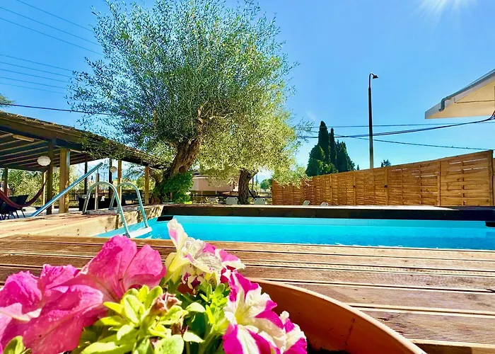 Villa Sophia With Private Plunge Pool By Dadovillas Dassia (Corfu)