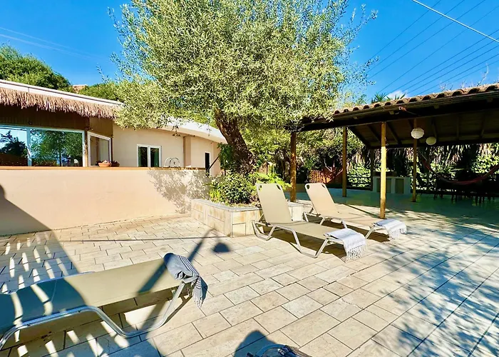Sophia With Private Plunge Pool By Dadovillas Villa